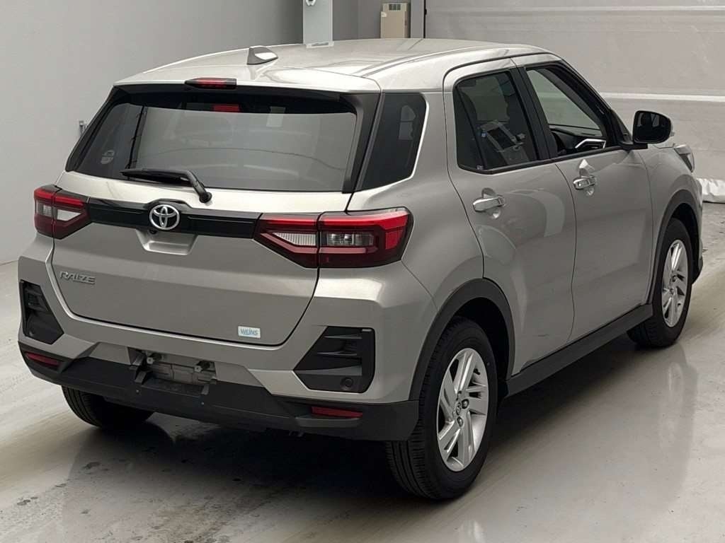 TOYOTA RAIZE