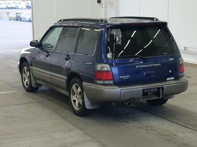 SUBARU FORESTER