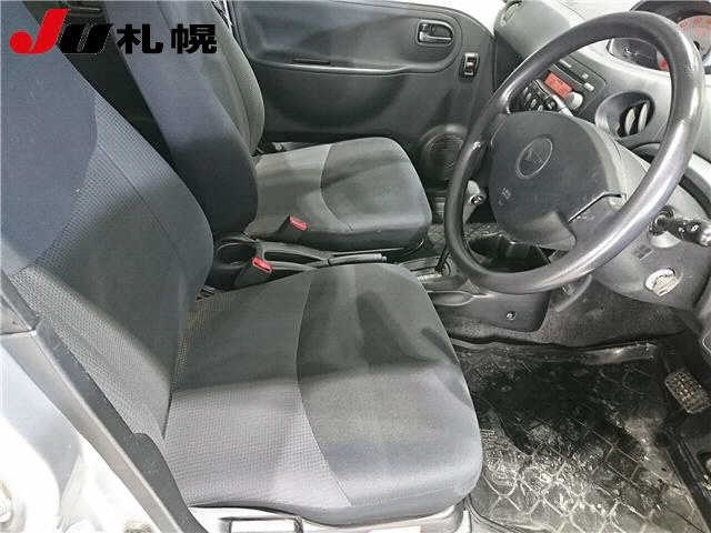 DAIHATSU ESSE