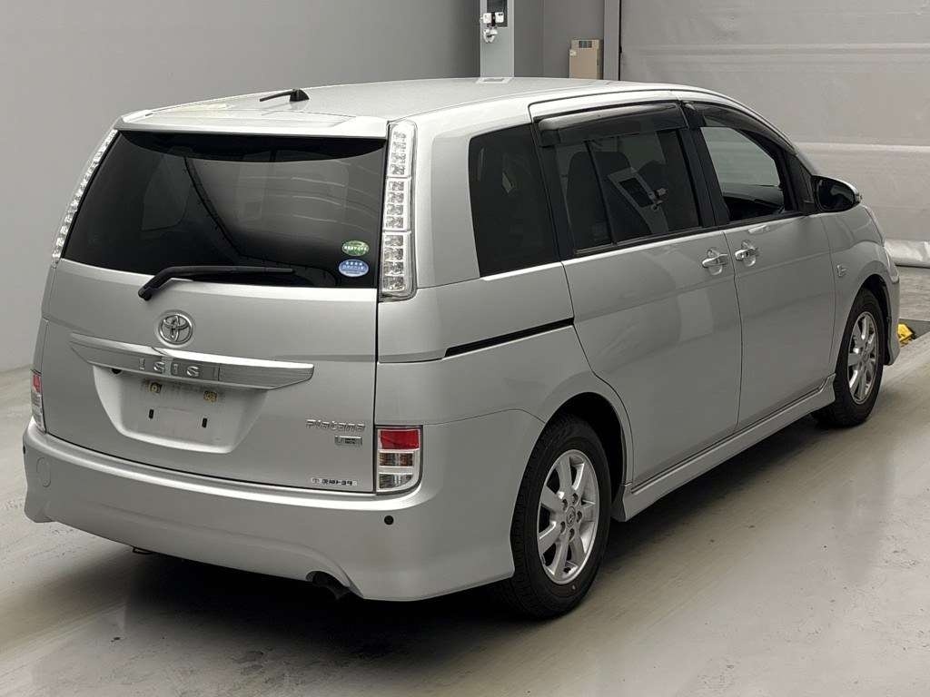 TOYOTA ISIS