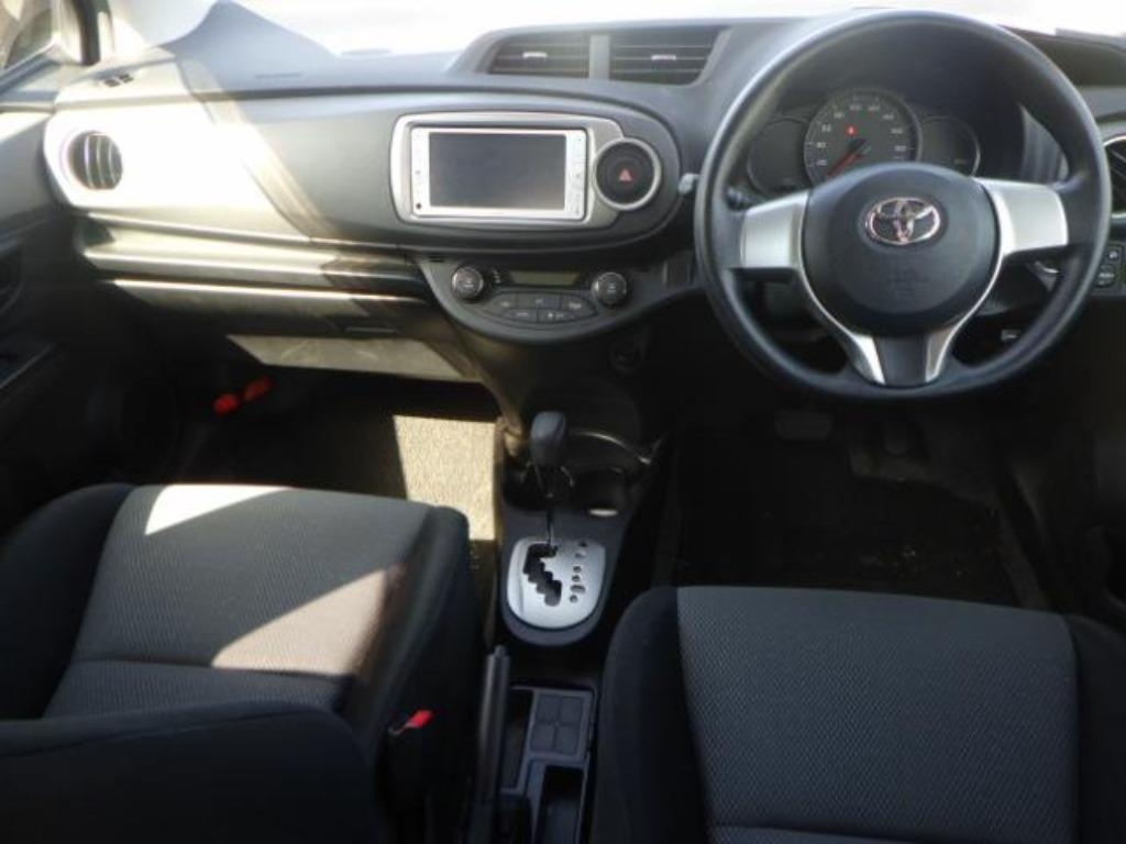 TOYOTA VITZ