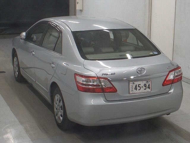 TOYOTA PREMIO