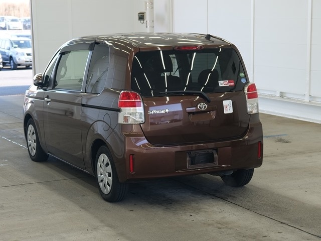 TOYOTA SPADE