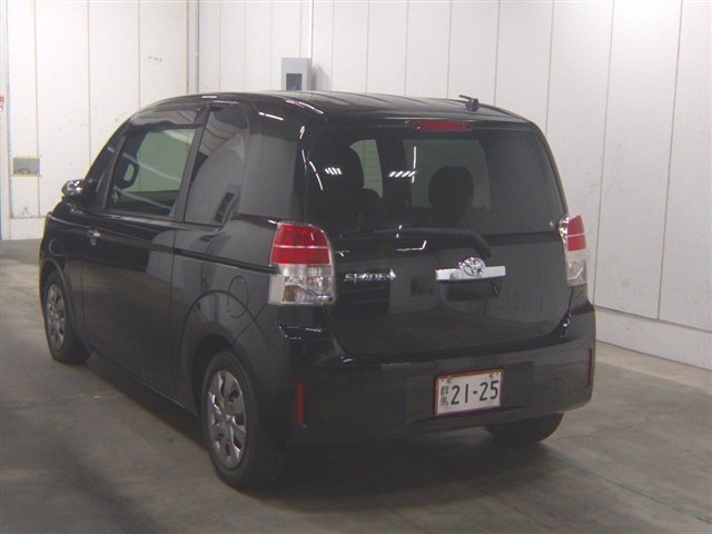 TOYOTA SPADE