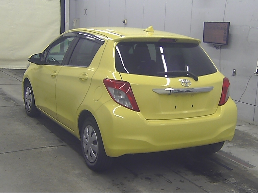 TOYOTA VITZ