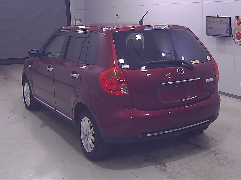 MAZDA VERISA