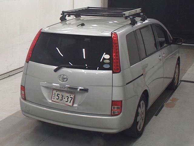 TOYOTA ISIS