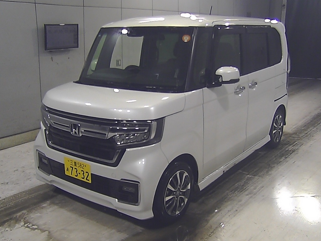 HONDA N-BOX