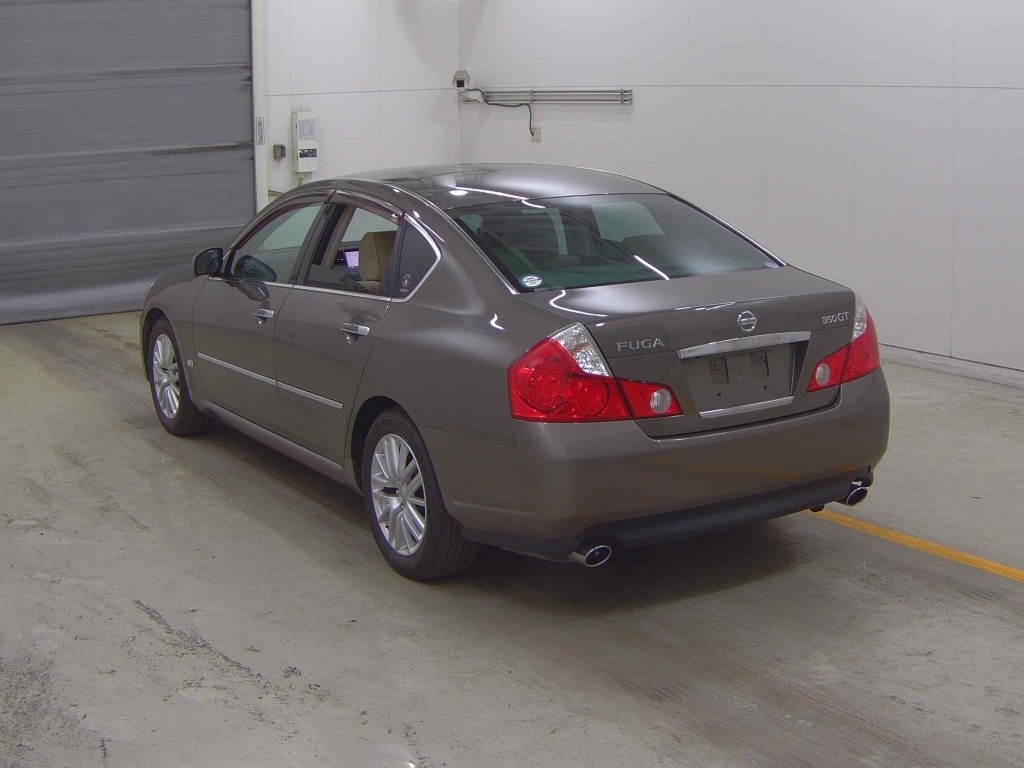 NISSAN FUGA
