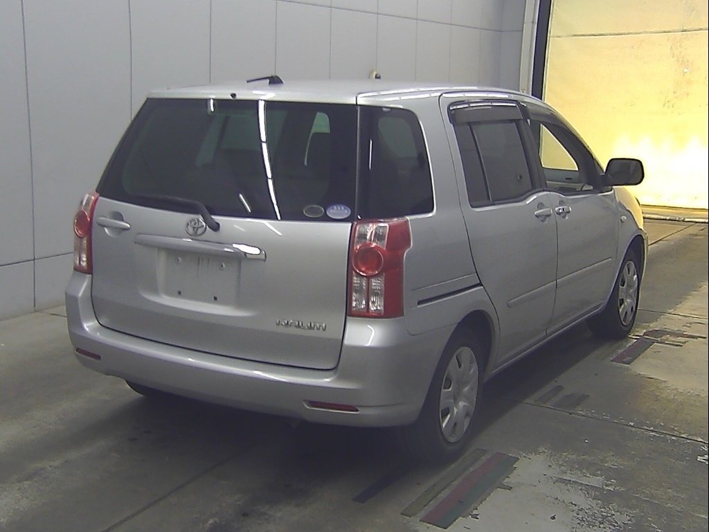 TOYOTA RAUM