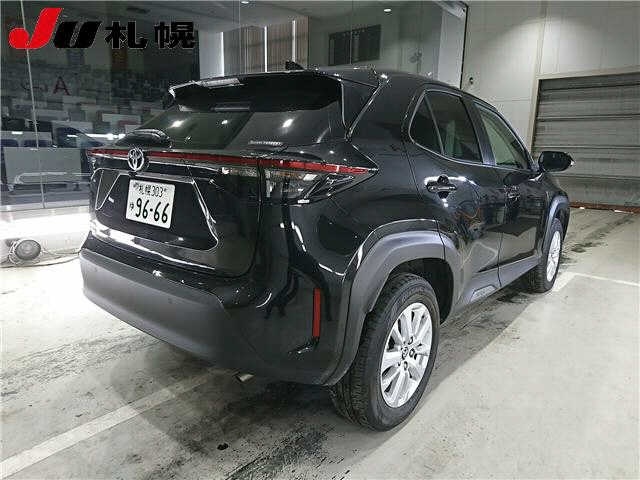 TOYOTA YARIS CROSS