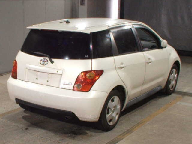 TOYOTA IST