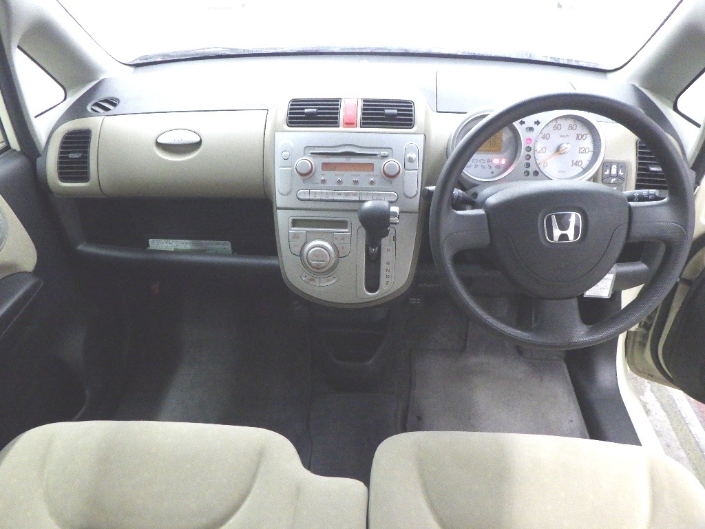 HONDA LIFE