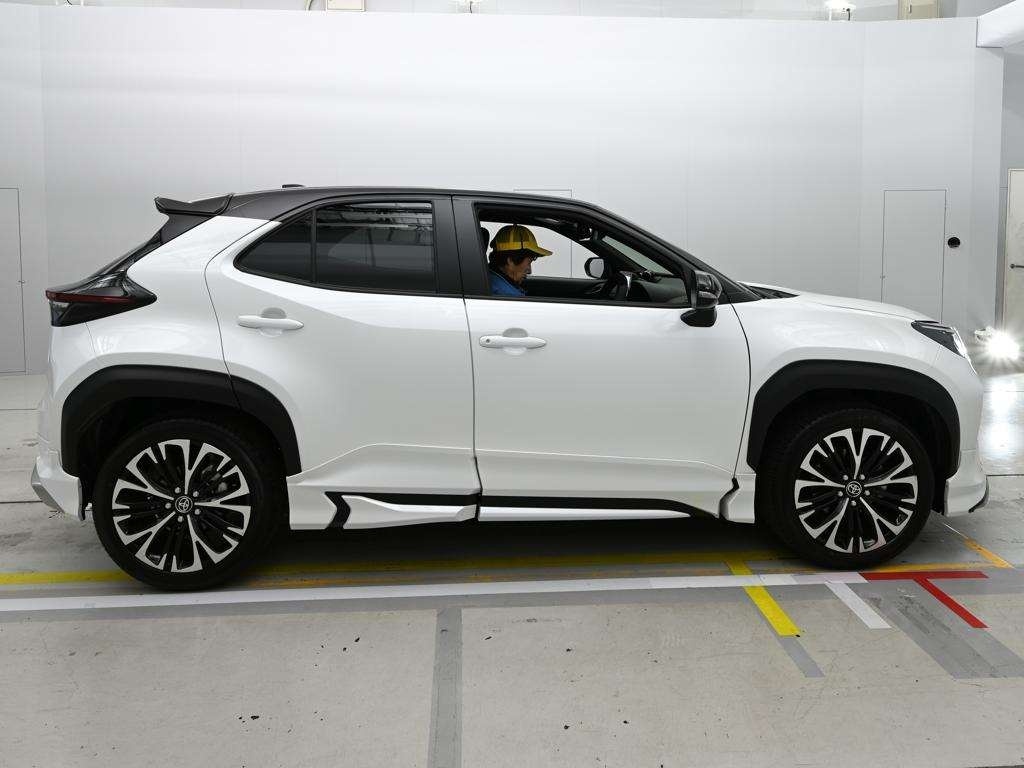 TOYOTA YARIS CROSS