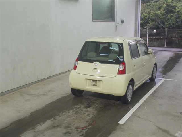 DAIHATSU ESSE
