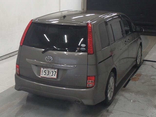 TOYOTA ISIS