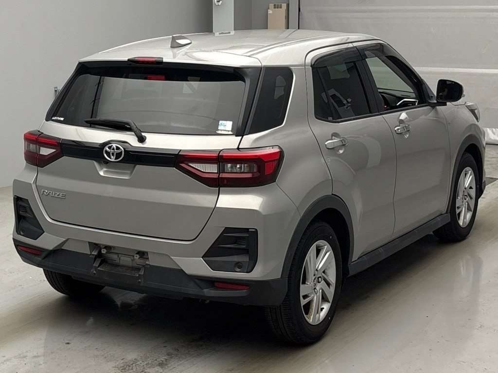 TOYOTA RAIZE