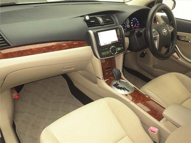 TOYOTA PREMIO