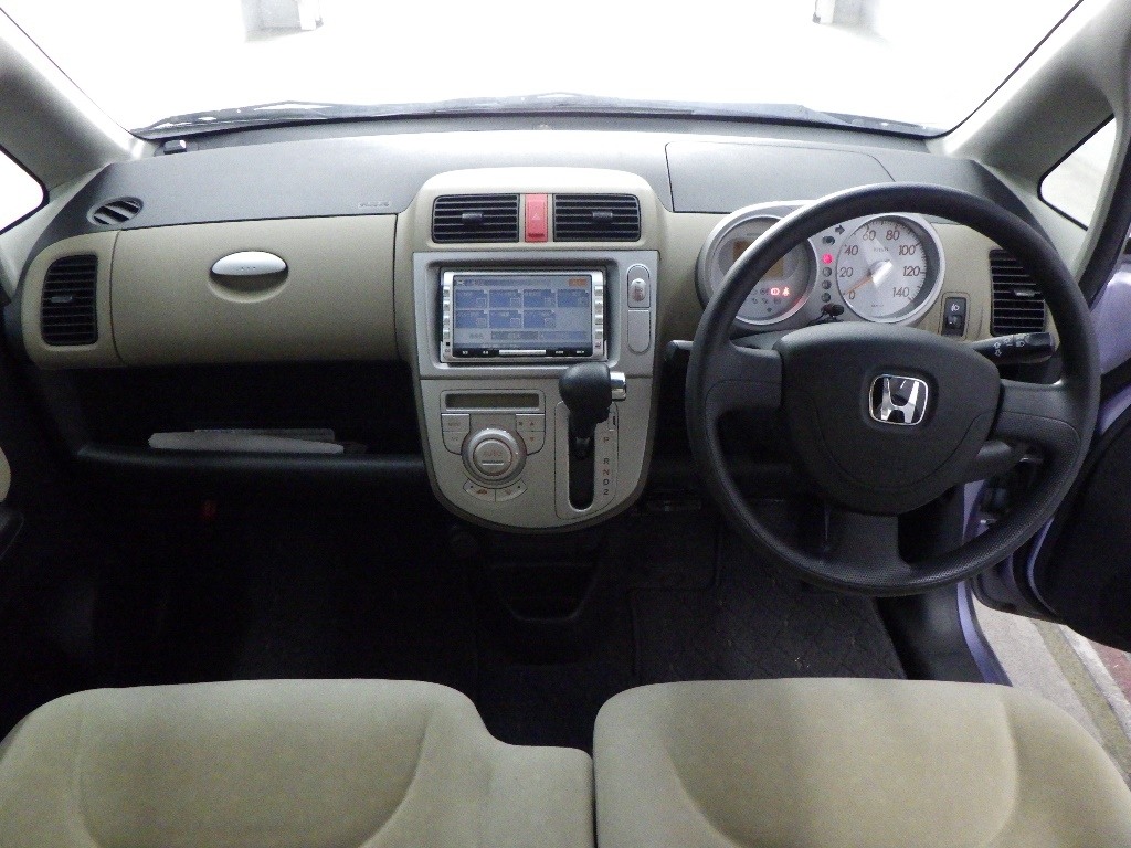 HONDA LIFE