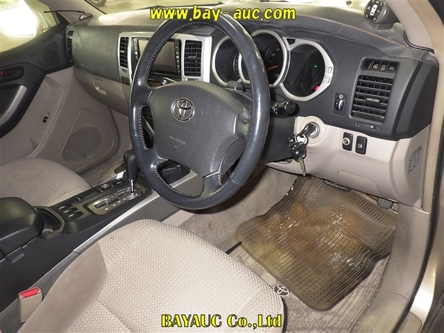 TOYOTA HILUX SURF