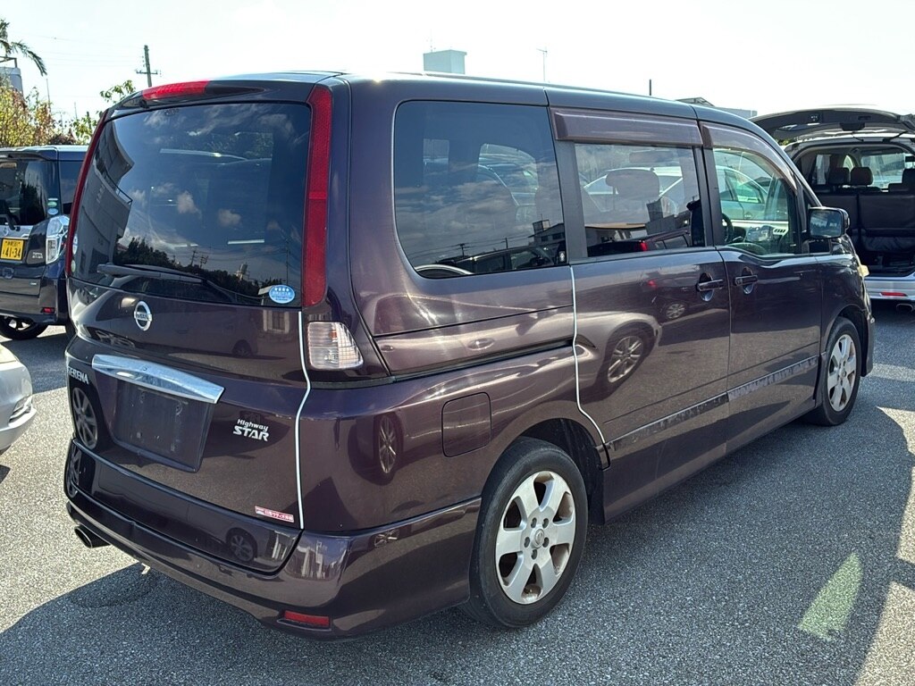 NISSAN SERENA
