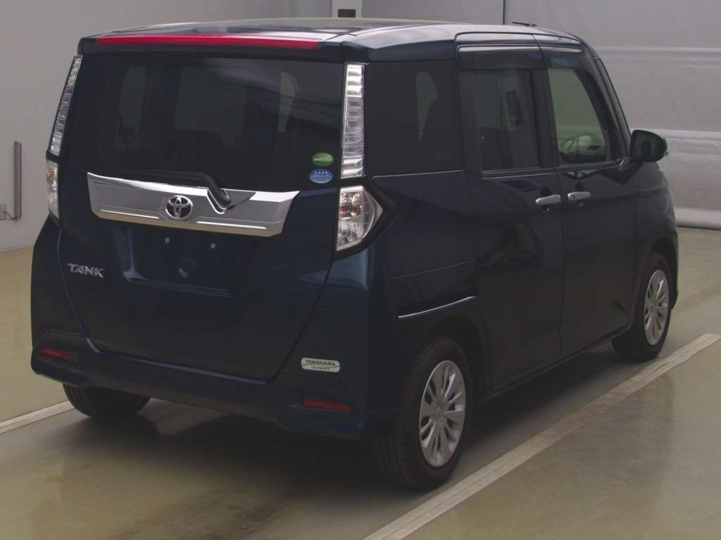 TOYOTA TANK