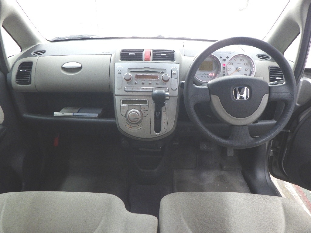 HONDA LIFE