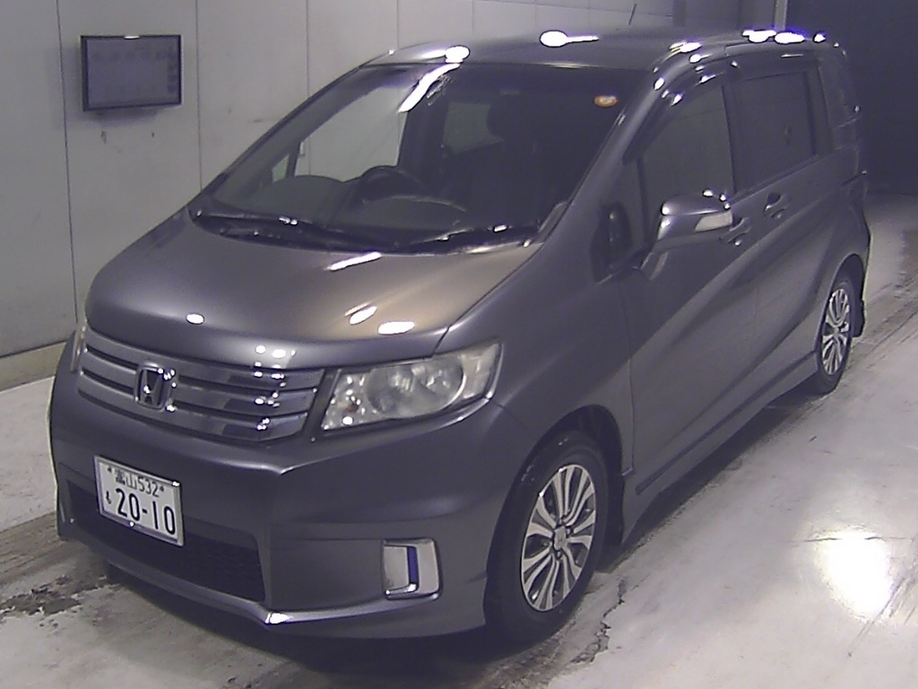HONDA FREED SPIKE