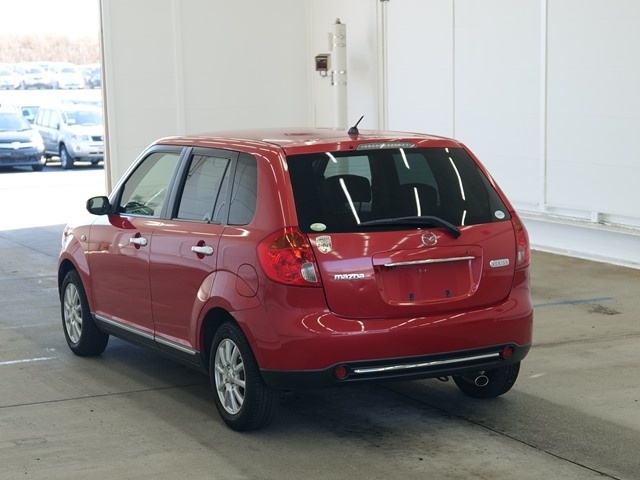 MAZDA VERISA