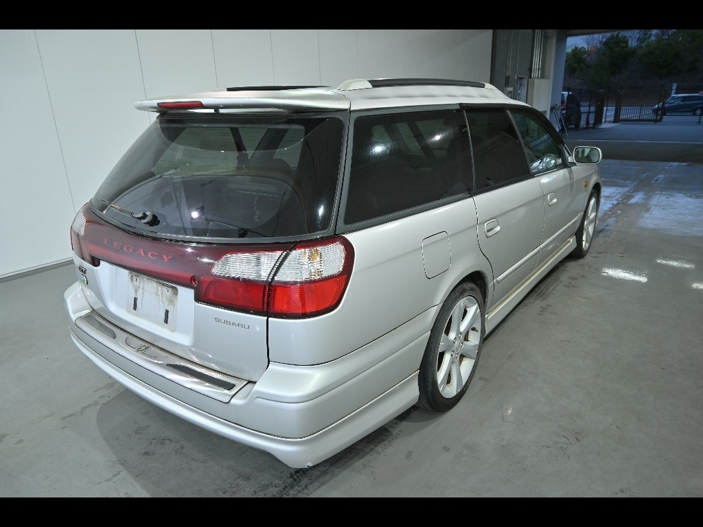 SUBARU LEGACY