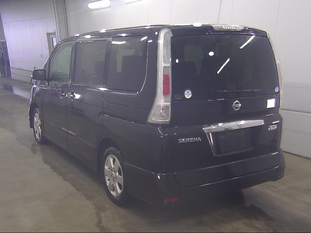 NISSAN SERENA