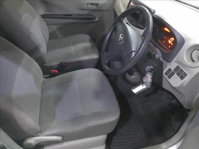 TOYOTA PIXIS EPOCH