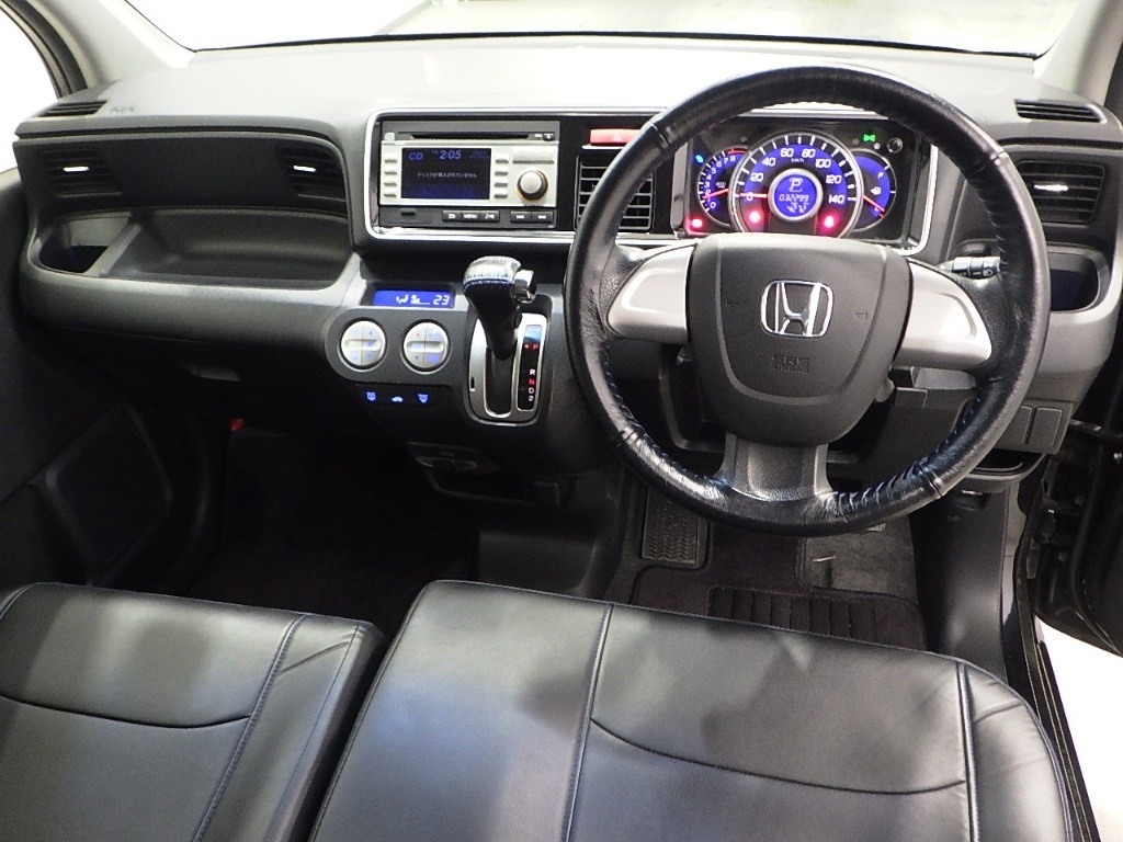 HONDA LIFE