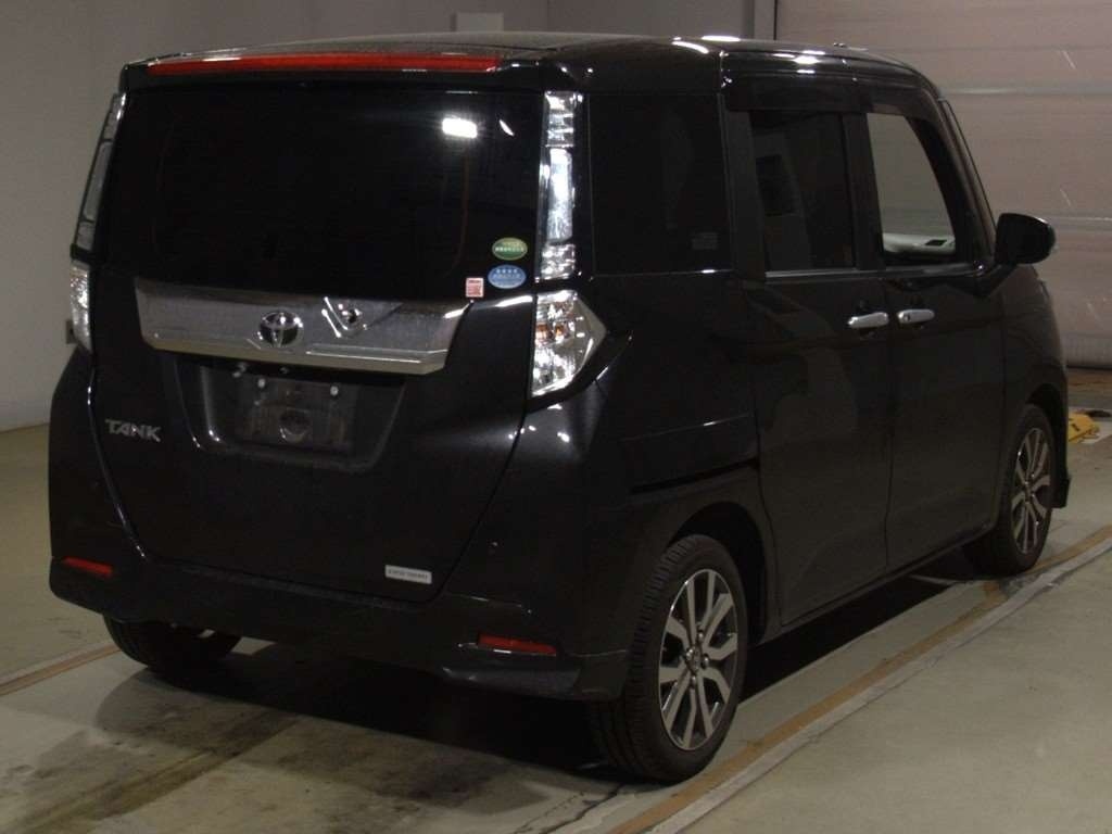 TOYOTA TANK