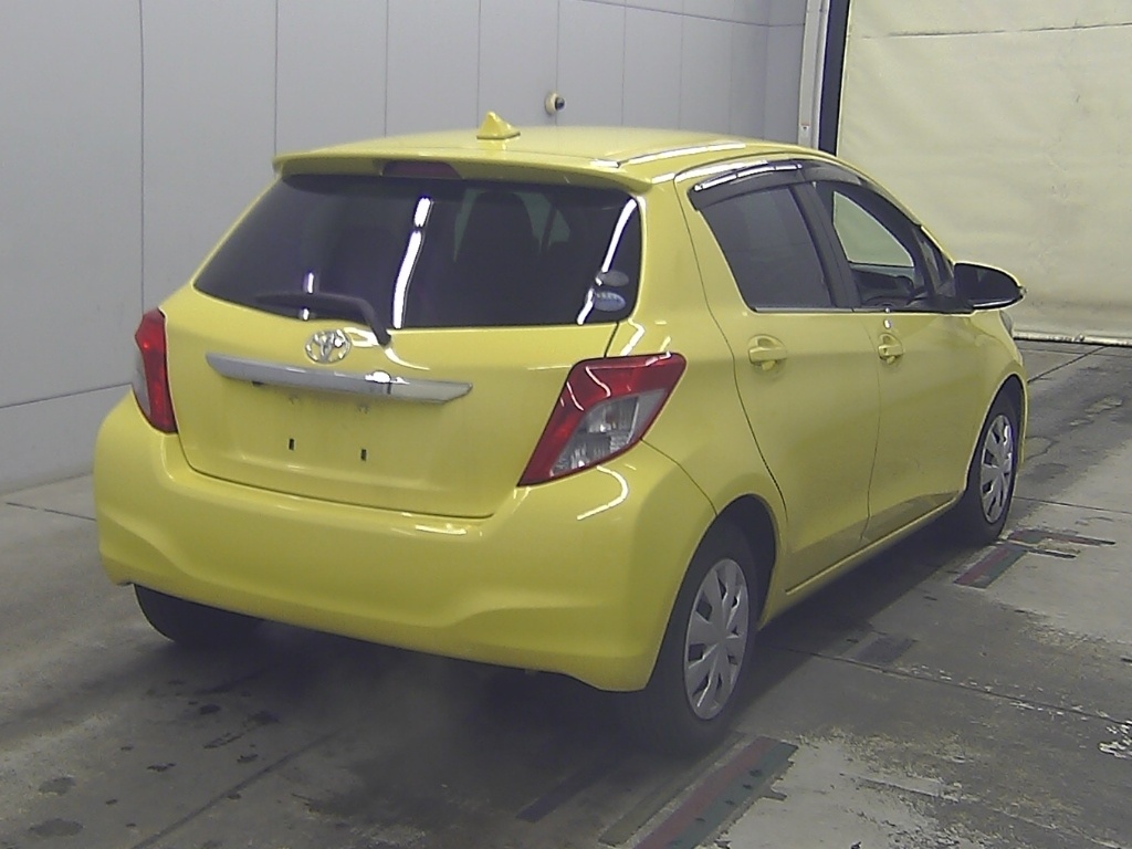 TOYOTA VITZ