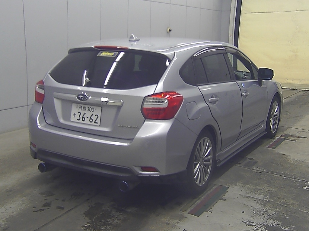 SUBARU IMPREZA