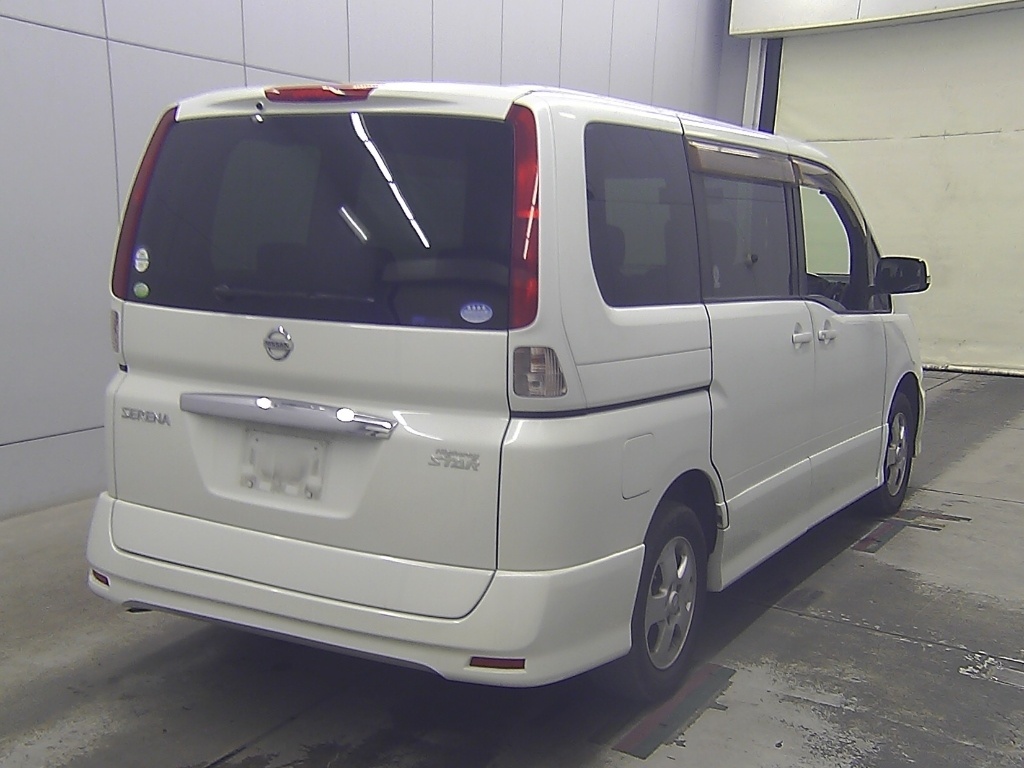 NISSAN SERENA