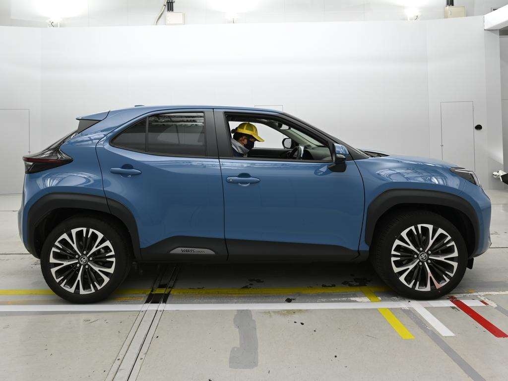 TOYOTA YARIS CROSS