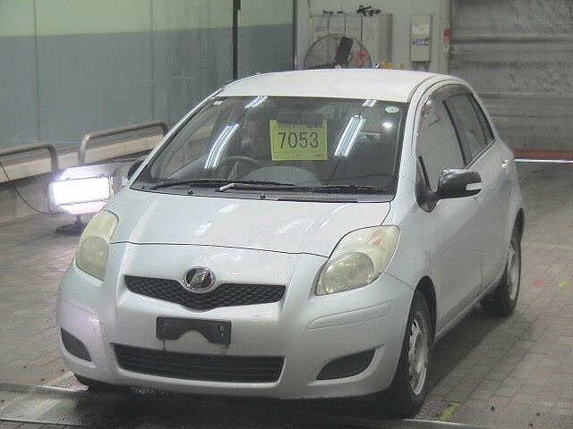 TOYOTA VITZ