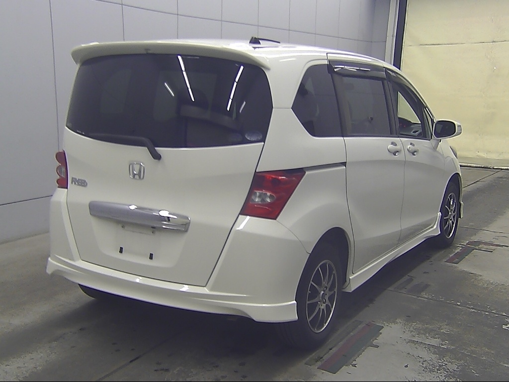 HONDA FREED