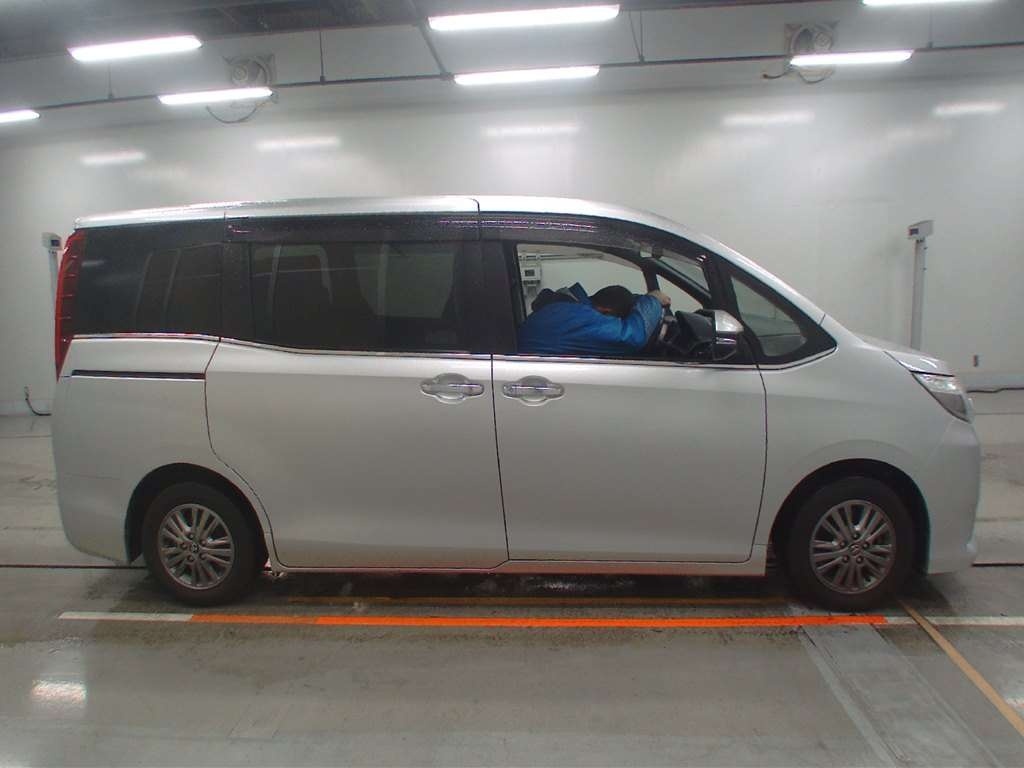 TOYOTA ESQUIRE