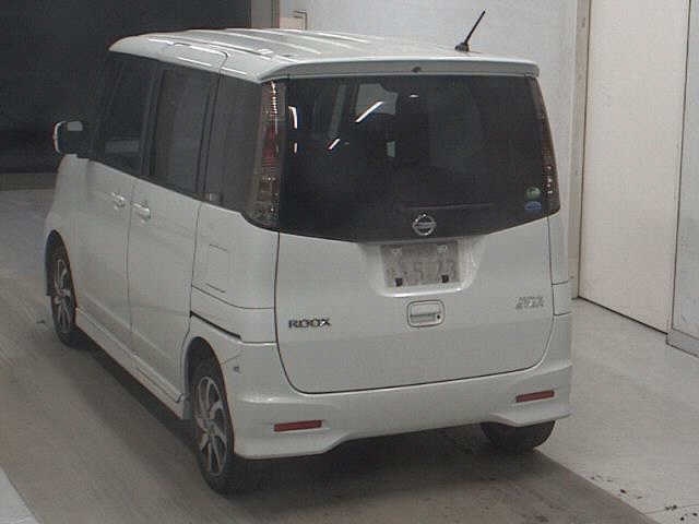 NISSAN ROOX