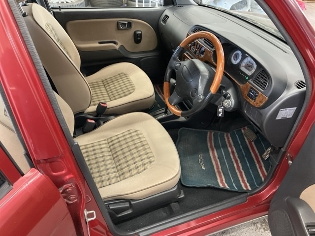 DAIHATSU MIRA GINO