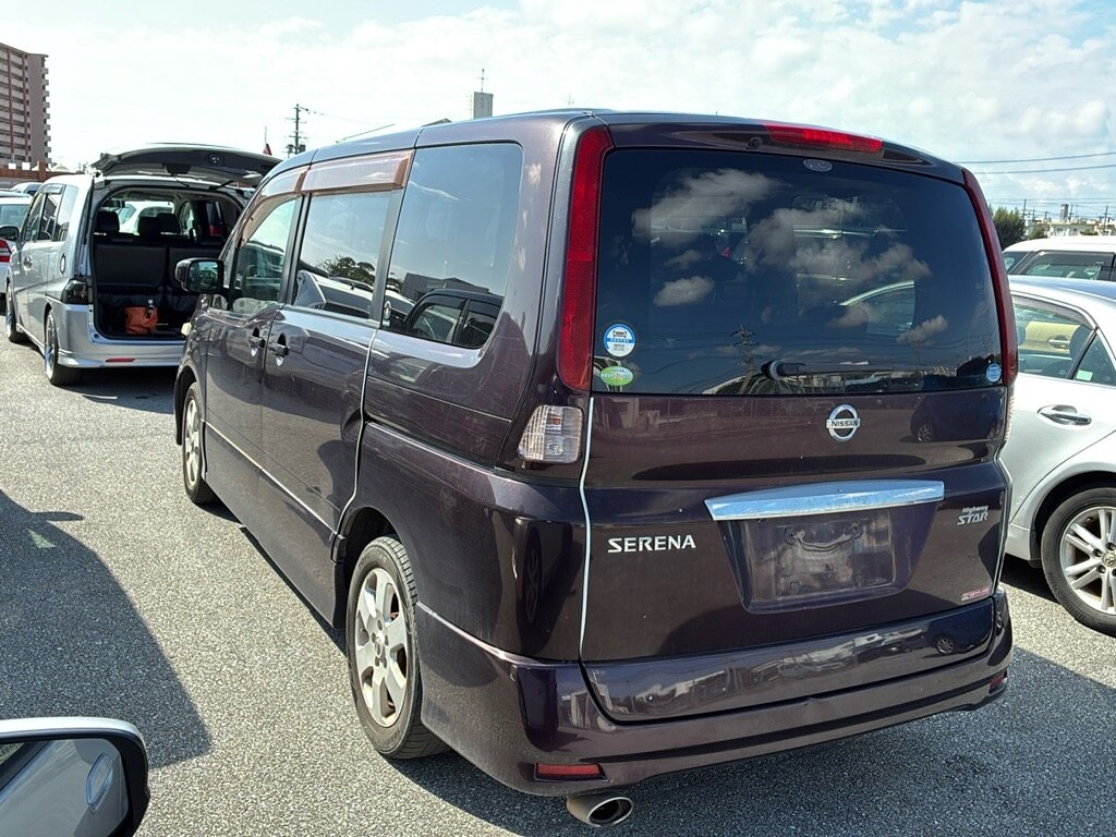 NISSAN SERENA