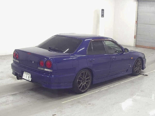 NISSAN SKYLINE