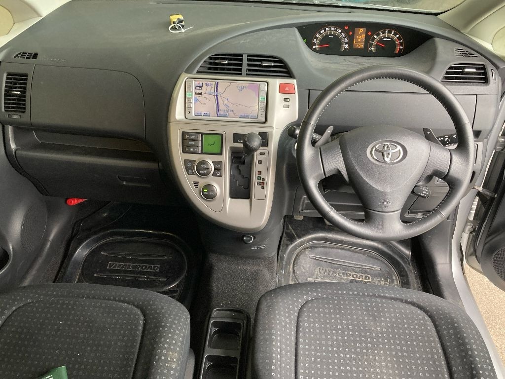 TOYOTA RACTIS