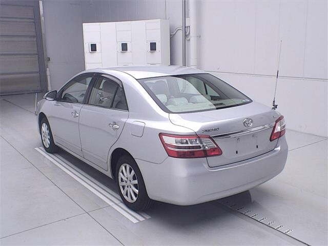 TOYOTA PREMIO