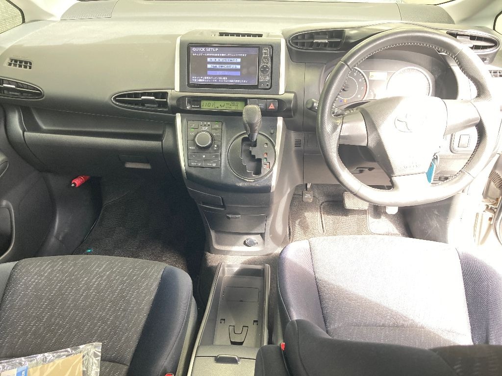 TOYOTA WISH