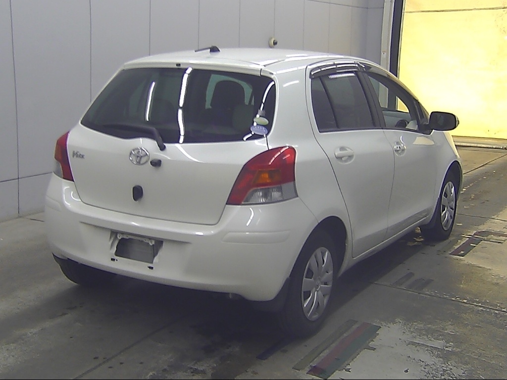 TOYOTA VITZ