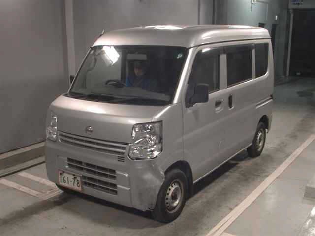 NISSAN NV100 CLIPPER